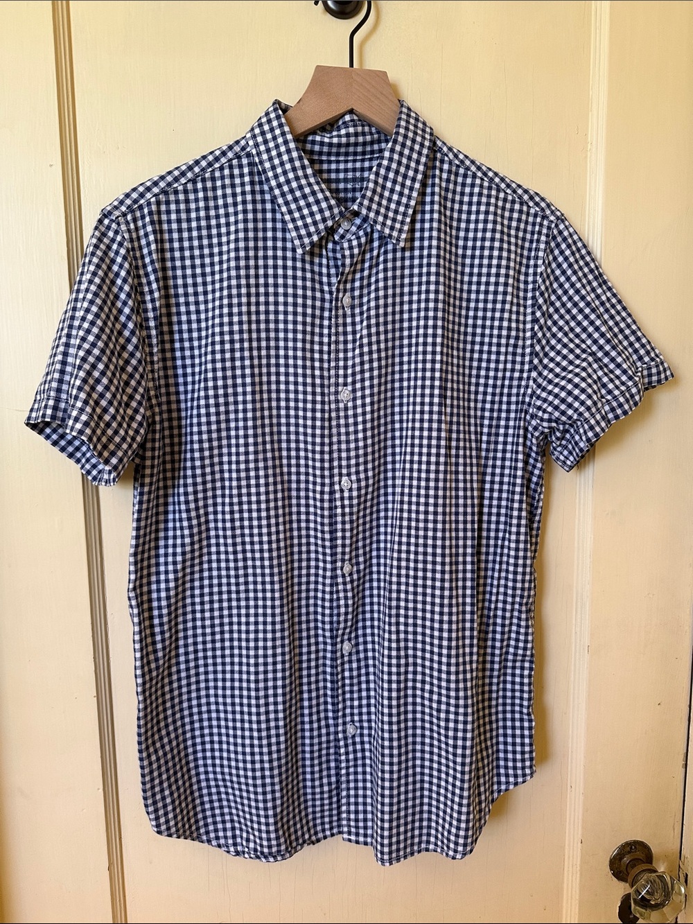 Men's Navy and White Gingham Short-Sleeve Button-Down Shirt